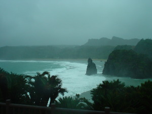 台風に遭遇・沖縄